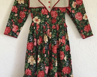 Vintage handmade girls floral dress