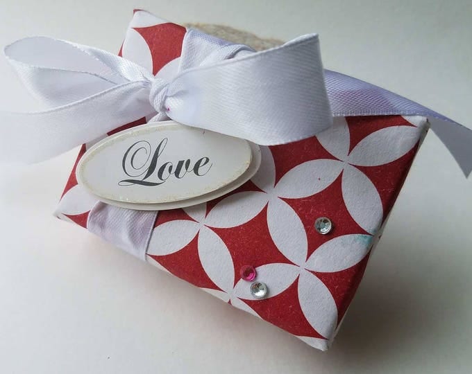 Gift Wrap, Customized gift wrap, CollegeDreaminKid gift giving, Gift rap Service, box, present