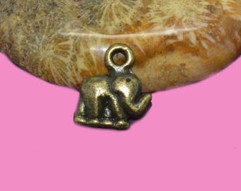 10 10x10mm bronze elephant charms