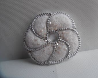 The snow white flower brooch felted wool