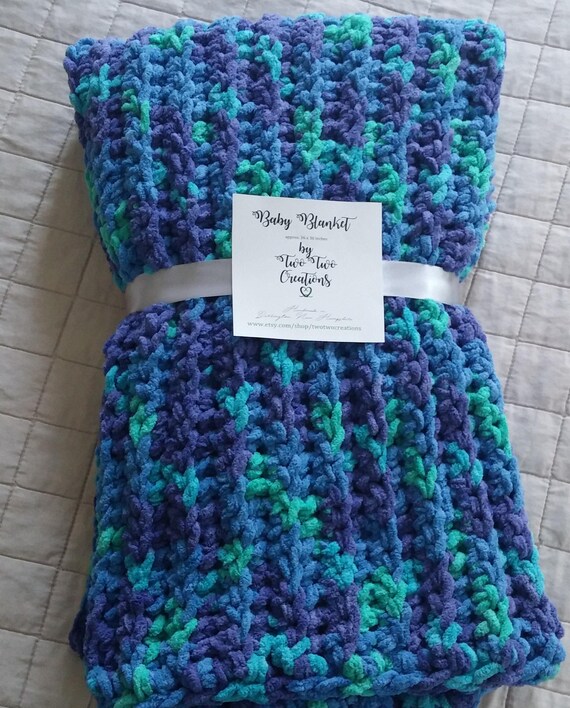 Ocean Shades Crocheted Baby Blanket // Bernat Blanket Yarn