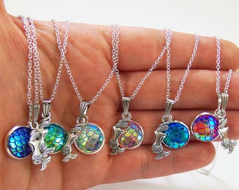 Sitting mermaid necklace, mermaid scale necklace, iridescent mermaid necklace, shimmery mermaid necklace, mermaid jewelry, mermaid gift idea