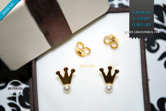 Freshwater Pearls Crown Stud Earrings Sterling Silver Gold plated Handmade Jewelry for her Princess Girl Regina Anniversary Birthday Gift