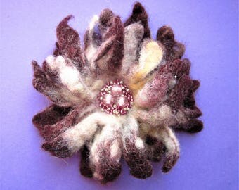 Eco brooch Felted flower brooch Boho flower brooch Floral jewelry Felt flower brooch Wool flower Felt brooch Flower jewelry Wool jewelry
