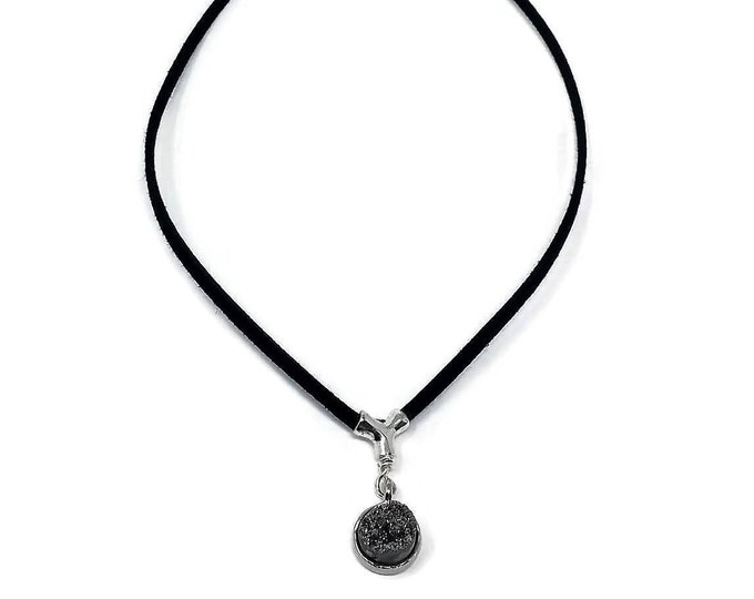 Vegan Choker, women choker, Druzy choker, vegan necklace, women necklace, Choker necklace with Druzy stone pendant, minimalist choker