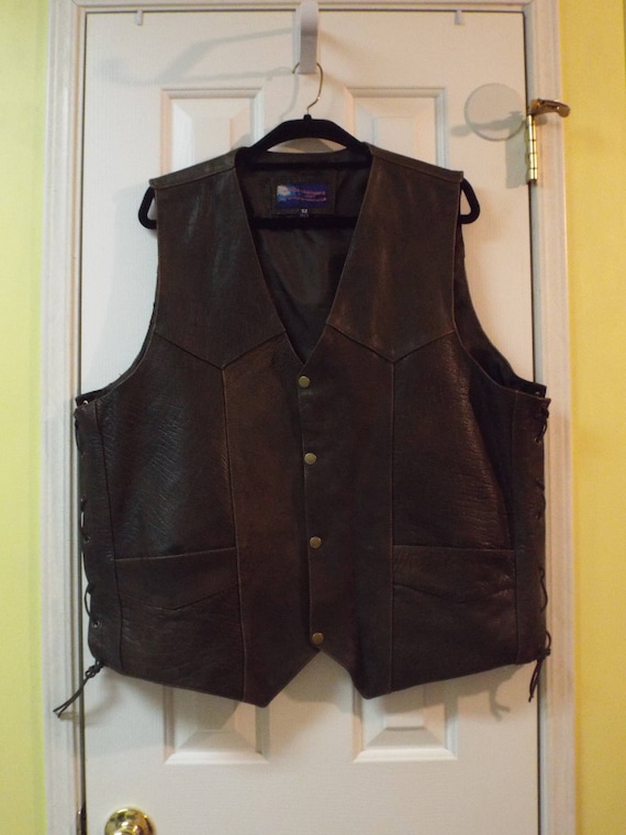 Vintage Men's Leather Vest Biker Fashion Size 52 Vance