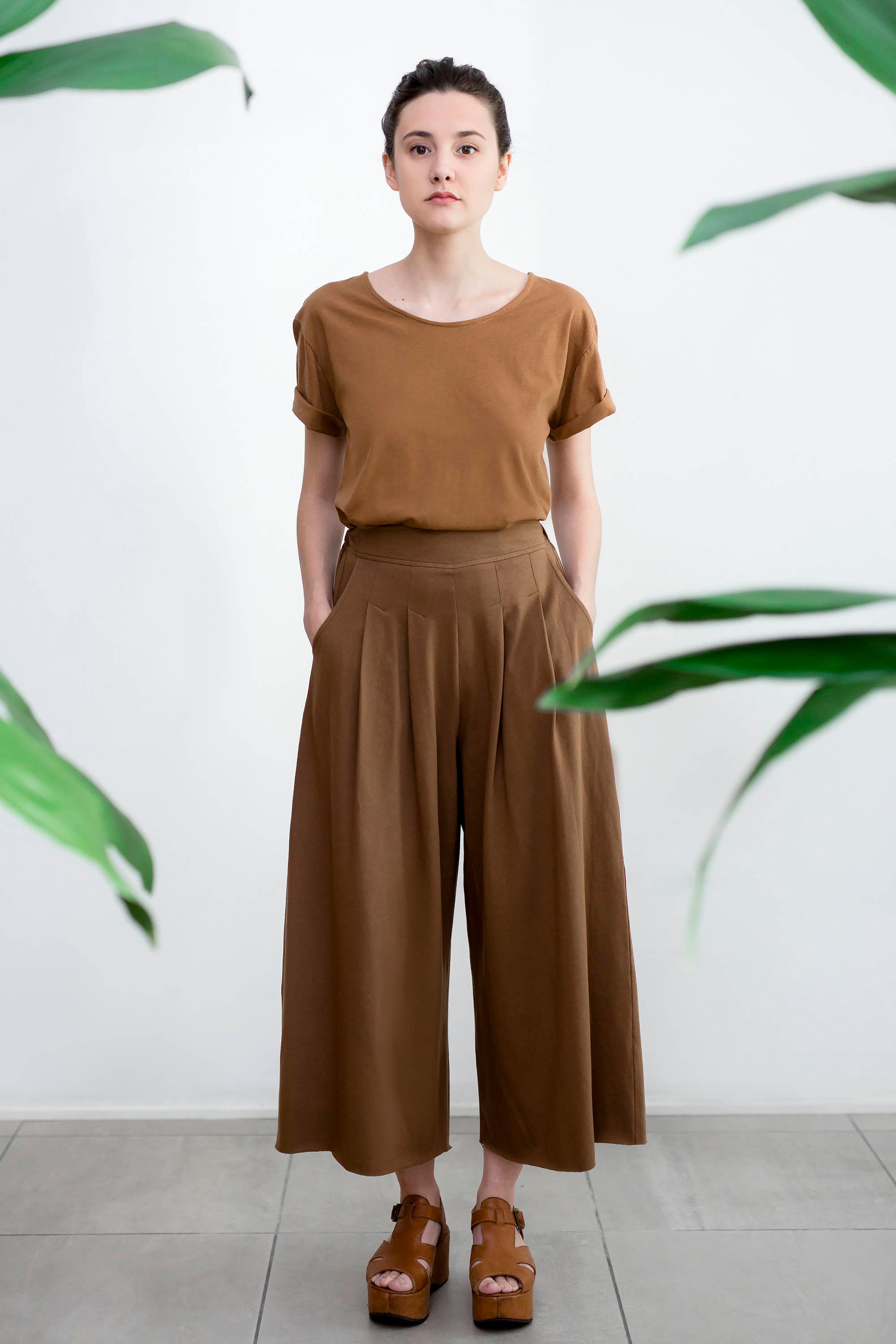 Cotton cropped pants with pockets Culottes Japanese Style