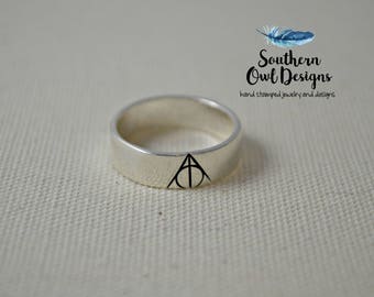 sterling silver deathly hallow ring sterling silver deathly hallows ring harry potter fan - Harry Potter Wedding Rings sterling silver deathly hallow ring sterling silver deathly hallows ring harry potter fan - Harry Potter Wedding Rings