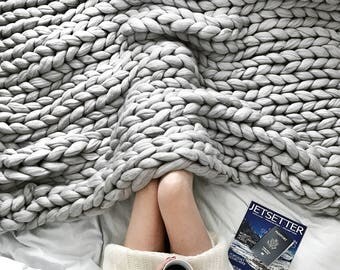 Ohhio's Grande Punto Large blankets. Chunky blanket. (23-micron merino wool)
