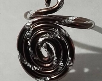 Brown spiral and diamond ring