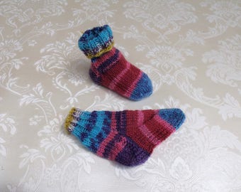 Baby socks, handknit, turquoise-red, 9 cm
