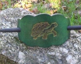 Leather hair Barrette, turtle design, colour "vert anis "(16 colors to choose from),2 sizes available