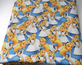 Tissu Coton imprimé thème "Alice "