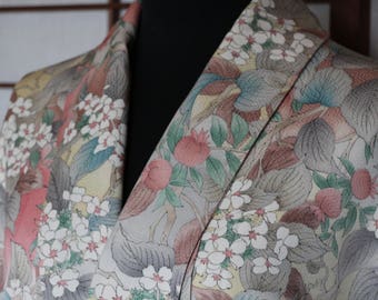 Kimono, Vintage Japanese Silk Kimono, Floral Komon Kimono, Hydrangea & Pomegranate, Excellent Condition, Free Registered Air Mail Shipping