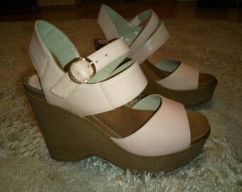 Women's wedge sandals