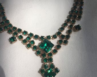 Vtg green rhinestone necklace