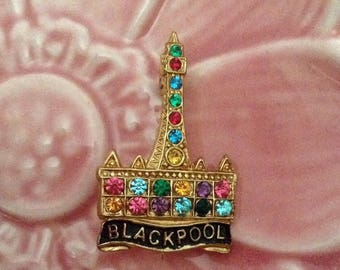 Vintage Kitsch Blackpool tower brooch