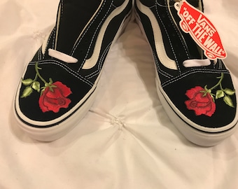 Custom red rose Oldskool Vans