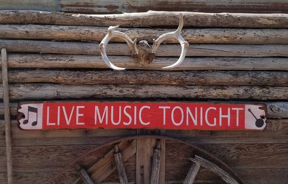 live-music-tonight-banjo-rustic-wood