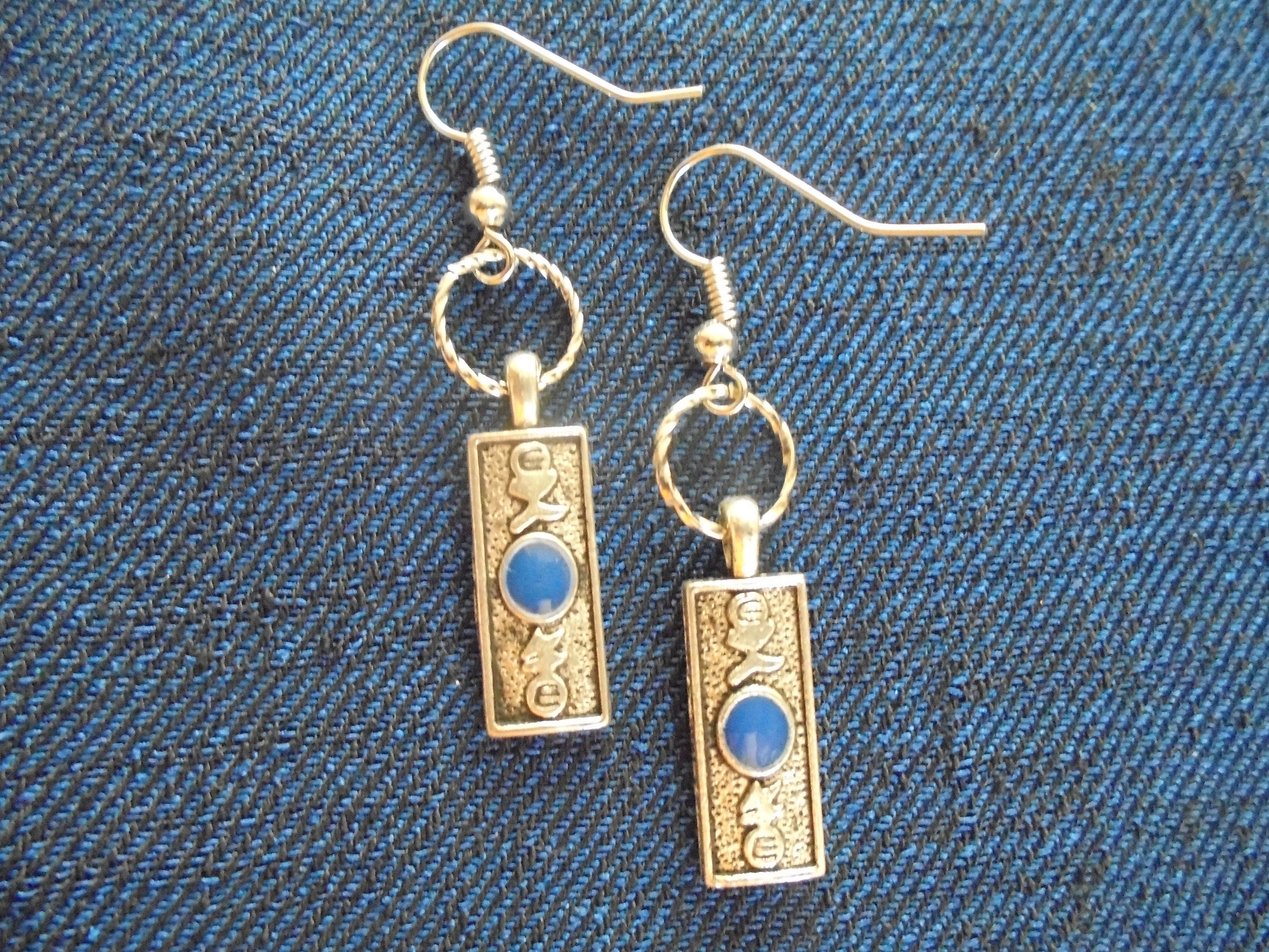Rectangular asian style earrings