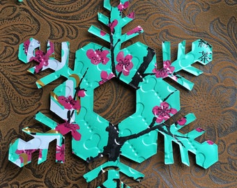 Snowflake using recycled Arizona Tea aluminum can