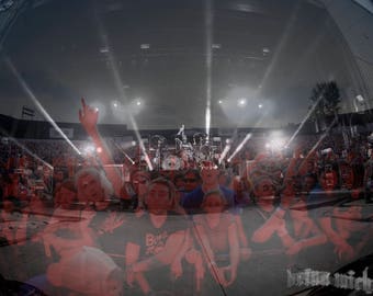 Blink 182 Crowd at Express Live 2017