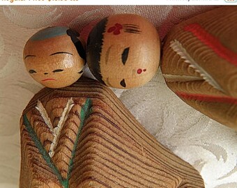 christmasinjuly 2 carved kokeshi dolls