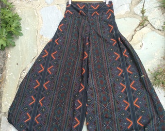 Wide leg multi print trousers/INDIA