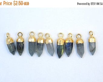 15% off Christmas in July Tiny Labradorite Spike Pendant Charm with Electroplated 24k Gold Cap and Bail (S64B7-08)