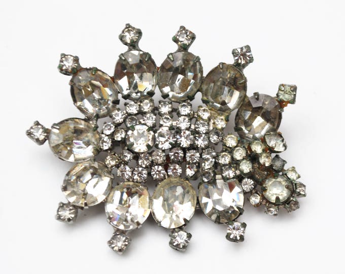 Rhinestone Brooch - signed Kramer -Clear Ice Crystal - design silver setting - Mid Century - Large Pin