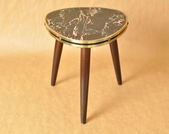 Nierentisch - Mid Century German coffee table with marble patterned top - kidney shaped tripod table - boomerang table - 1950s - triangle