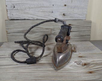 1950s Little Princess Electric Iron Cast Iron Americana Decor Primitive Decor Home Appliances Iron Anniversary Iron Gifts Home Decor