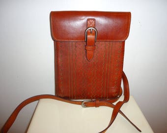 Beautiful Vintage Cognac Leather Crossbody Bag