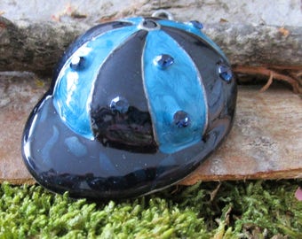 Another jewelry accessory hat with blue rhinestone enamel pendant accessory