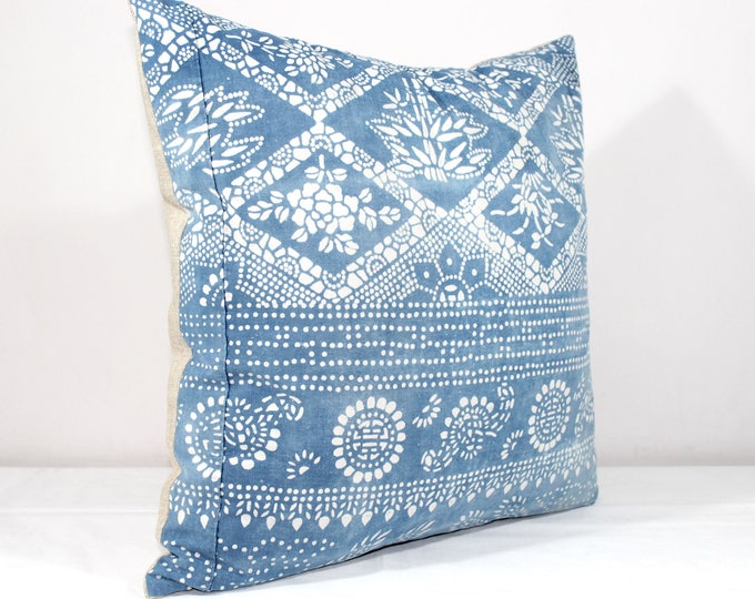 SALE! 20"x20" Vintage Indigo Batik Pillows, Old Chinese HMONG Batik Fabric Pillow Case, Ethnic Textile Cushion Cover