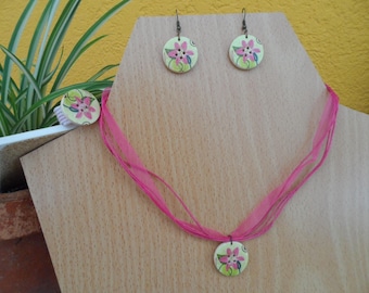 Parure, necklace, ring and earrings