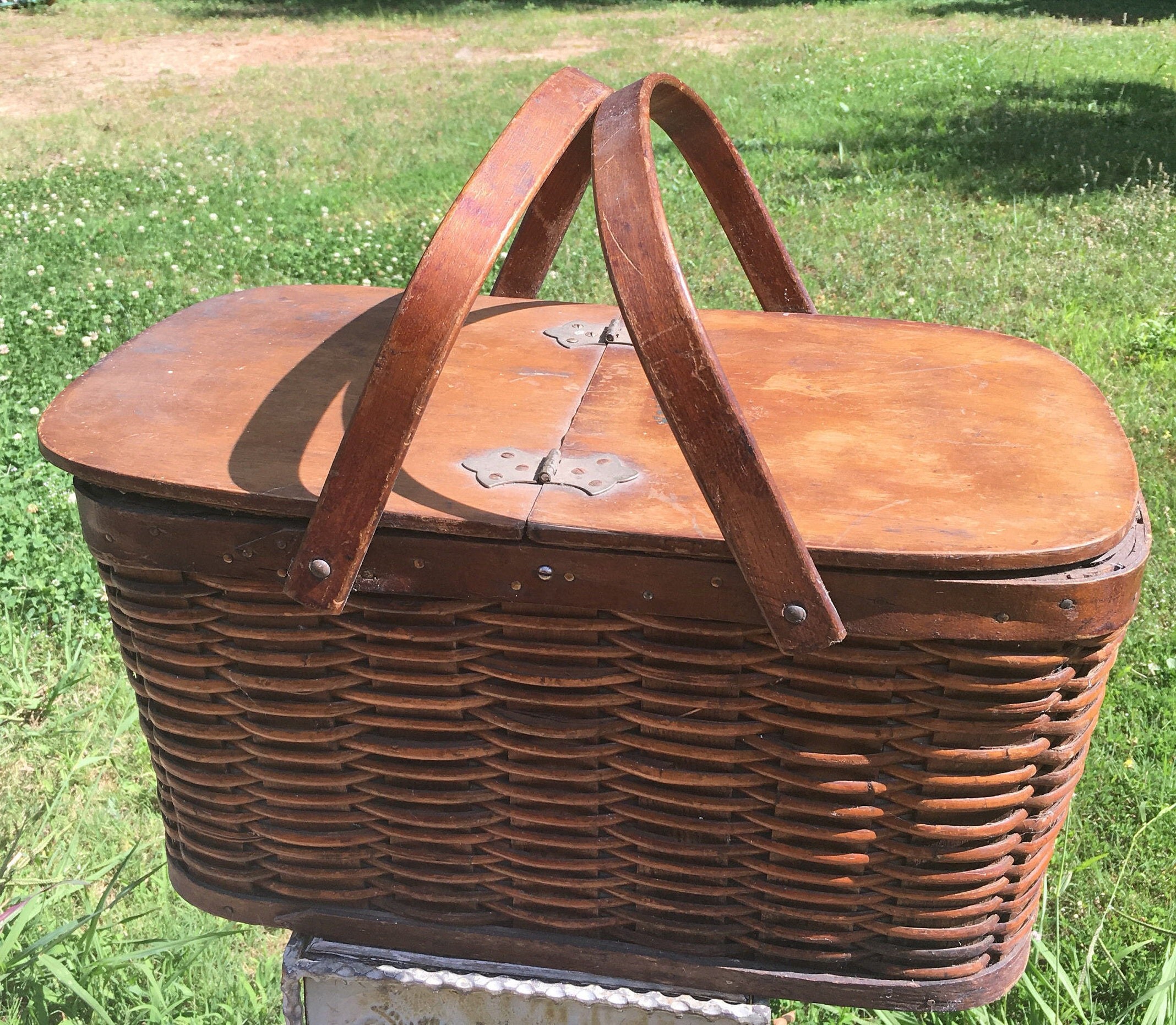 Vintage Antique Hawkeye Refrigerator picnic basket antique