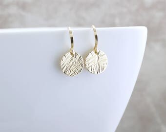 Dainty Gold Earrings Textured Gold Minimal Earrings Everyday Jewelry Simple Gold Circle Earrings Tiny Dangle Earrings Circle Drop Earrings