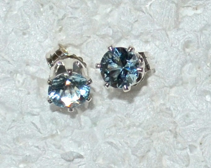 Aquamarine Studs, 5mm Round, Natural Set in Sterling Silver E1092