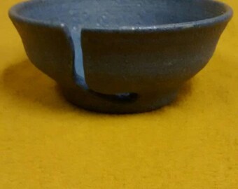 Ceramic yarn bowl