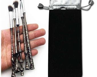 Harry Potter inspired wizard wand make up brush set fast postage