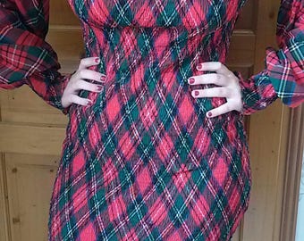 Georges Rech Plaid smocked dress size 40/42