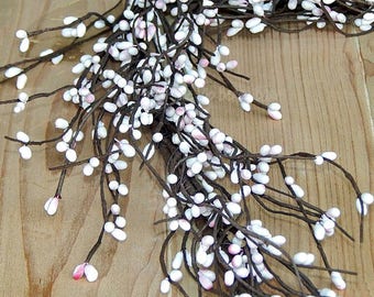 Pip Berry Garland, White & Blush Wedding Garland, Spring Garland, Party Garland, Decorative Garland, Wreath Making