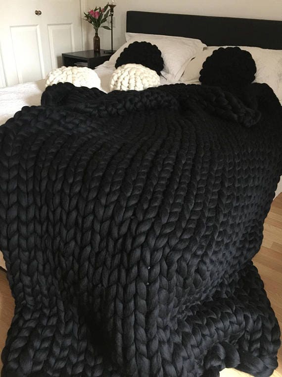 Black Chunky knit blanket Merino wool Wool throw Chunky