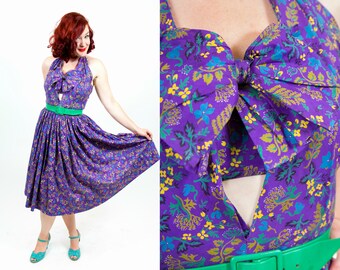 1950s Purple Sundress with Flower Print and Key-Hole - Medium