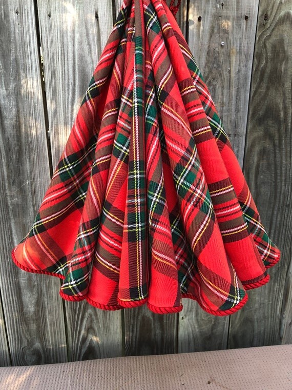 Red Plaid Christmas Tree Skirt 