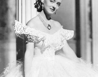 Bette Davis Photography Print, Bette Davis Jezebel, Bette Davis Wall Art, Bette Davis Movie Merch, Vintage Movie Wall Art, Movie Poster