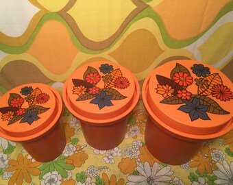 Vintage Rubbermaid Canister Set