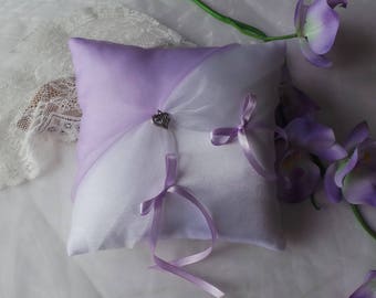 Coussin alliances parme blanc