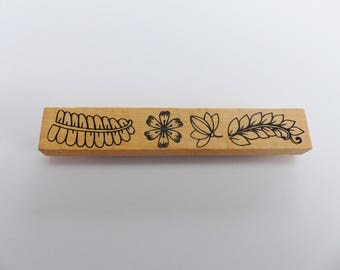 rubber stamp wooden flower and leaf 12 x 2 cm